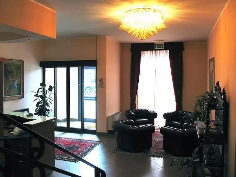 Hotel Stazione Ливорно