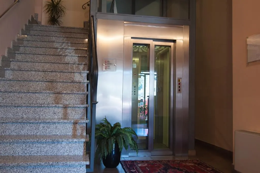 Hotel Stazione Livorno 3*,
