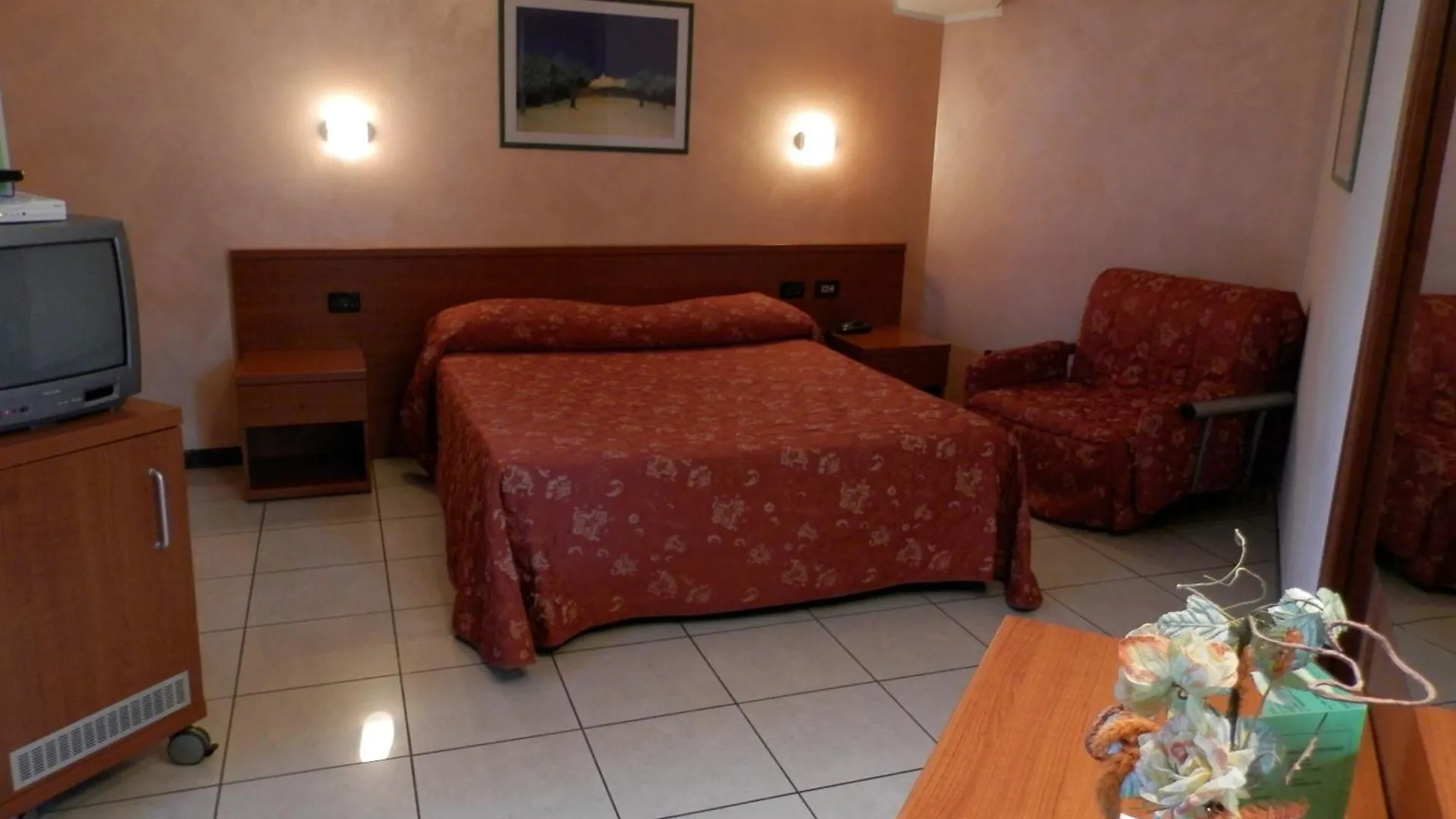 Hotel Stazione Livorno 3*,