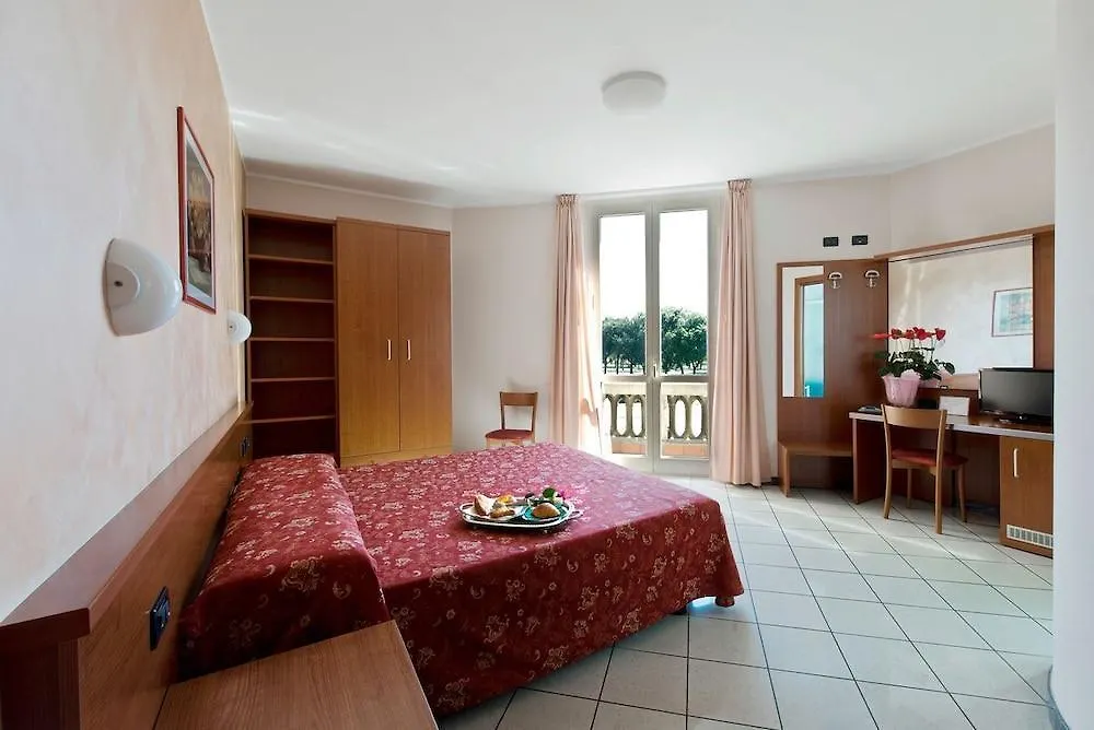 ***  Hotel Stazione Livorno Italy